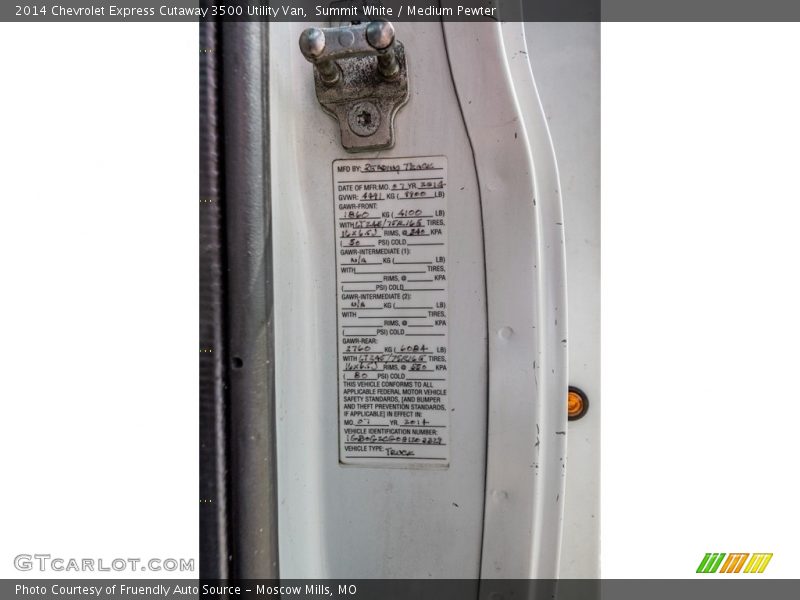 Summit White / Medium Pewter 2014 Chevrolet Express Cutaway 3500 Utility Van