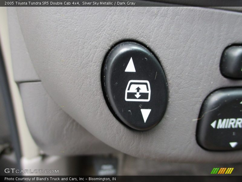 Silver Sky Metallic / Dark Gray 2005 Toyota Tundra SR5 Double Cab 4x4