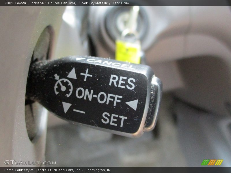 Silver Sky Metallic / Dark Gray 2005 Toyota Tundra SR5 Double Cab 4x4