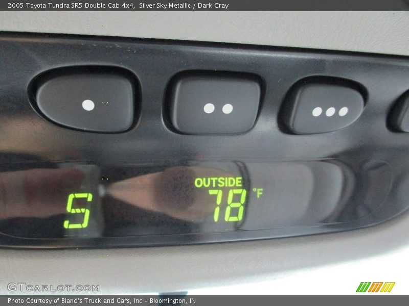 Silver Sky Metallic / Dark Gray 2005 Toyota Tundra SR5 Double Cab 4x4