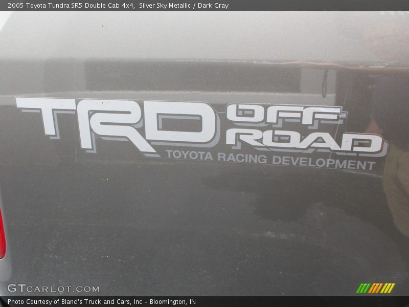 Silver Sky Metallic / Dark Gray 2005 Toyota Tundra SR5 Double Cab 4x4