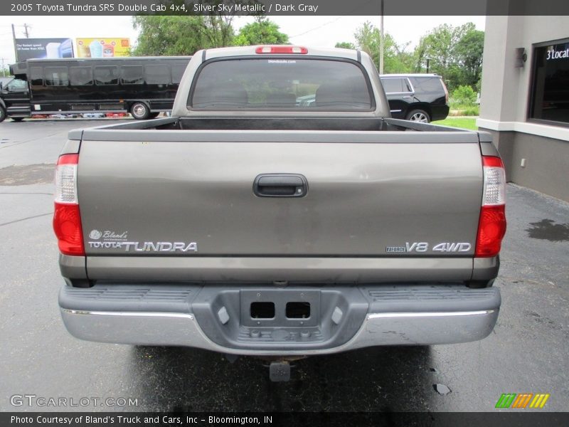 Silver Sky Metallic / Dark Gray 2005 Toyota Tundra SR5 Double Cab 4x4