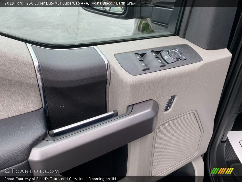 Agate Black / Earth Gray 2019 Ford F250 Super Duty XLT SuperCab 4x4