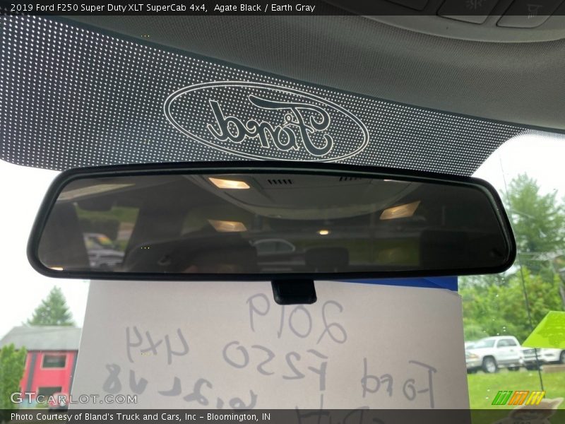 Agate Black / Earth Gray 2019 Ford F250 Super Duty XLT SuperCab 4x4