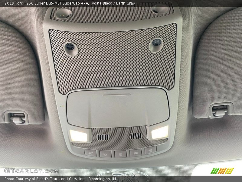Agate Black / Earth Gray 2019 Ford F250 Super Duty XLT SuperCab 4x4
