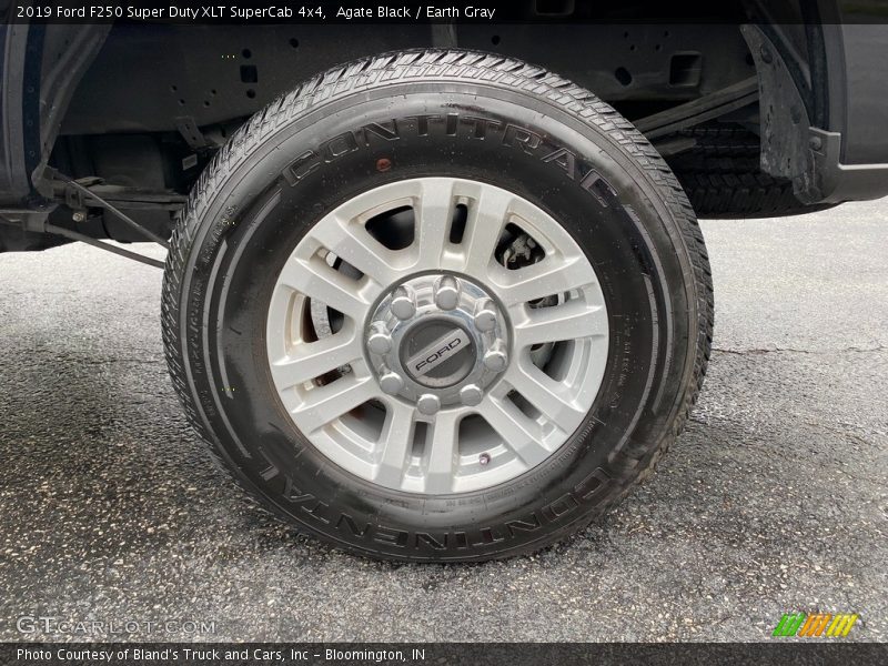 Agate Black / Earth Gray 2019 Ford F250 Super Duty XLT SuperCab 4x4