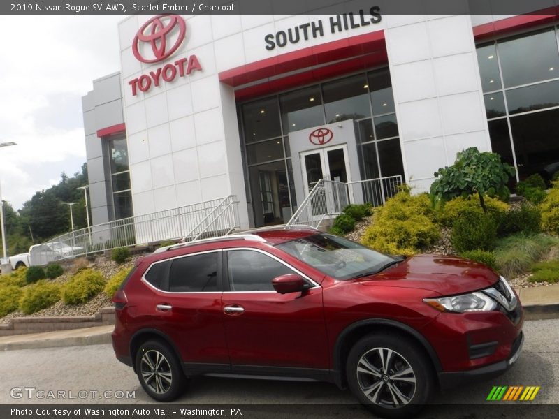 Scarlet Ember / Charcoal 2019 Nissan Rogue SV AWD