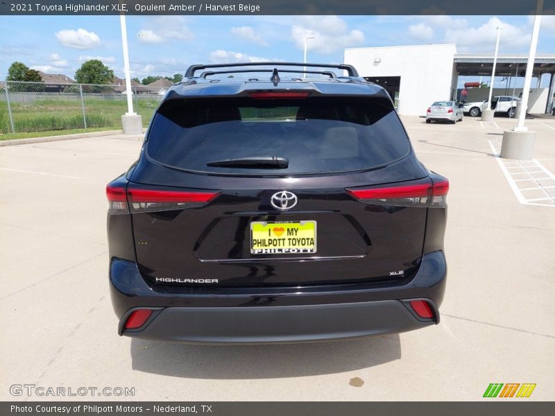 Opulent Amber / Harvest Beige 2021 Toyota Highlander XLE