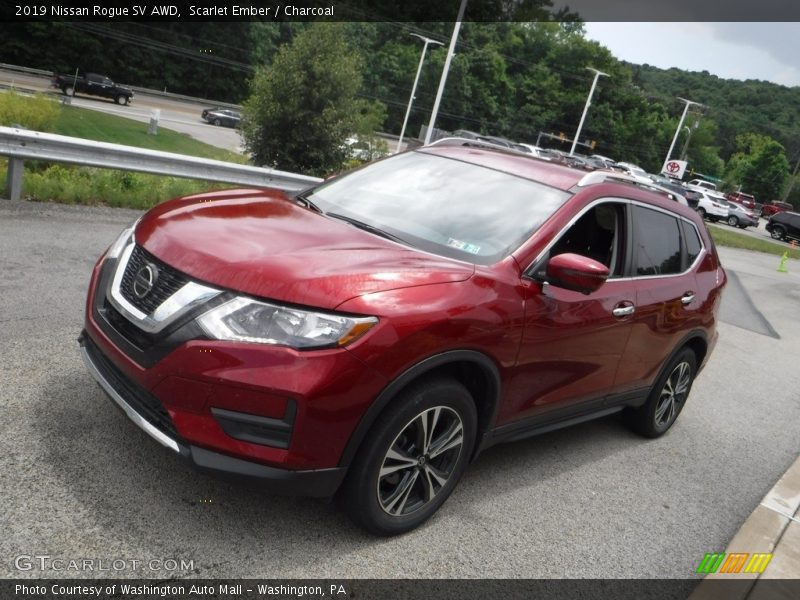 Scarlet Ember / Charcoal 2019 Nissan Rogue SV AWD
