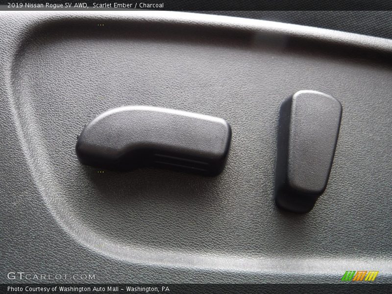 Scarlet Ember / Charcoal 2019 Nissan Rogue SV AWD