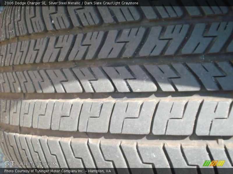 Silver Steel Metallic / Dark Slate Gray/Light Graystone 2006 Dodge Charger SE