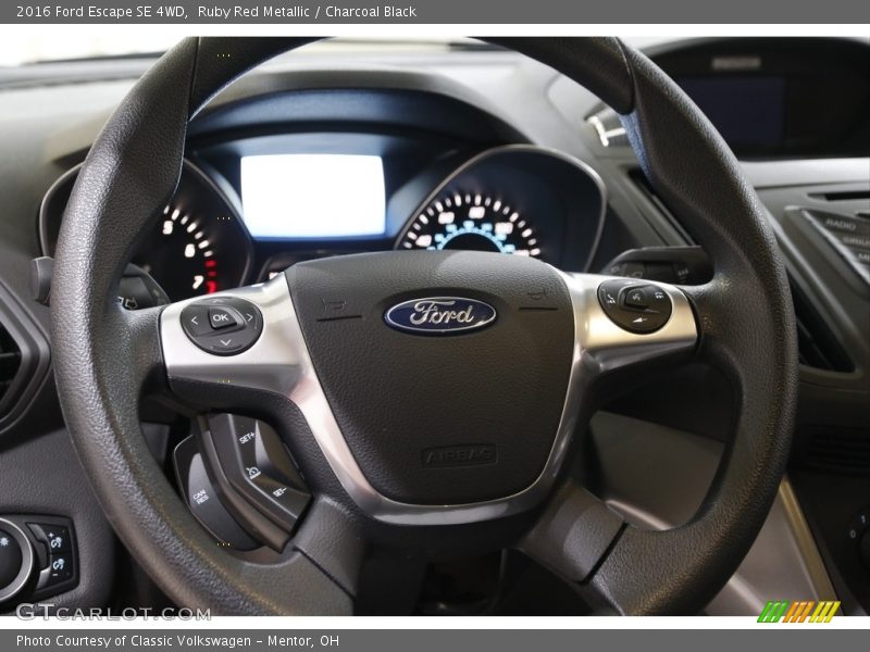 Ruby Red Metallic / Charcoal Black 2016 Ford Escape SE 4WD
