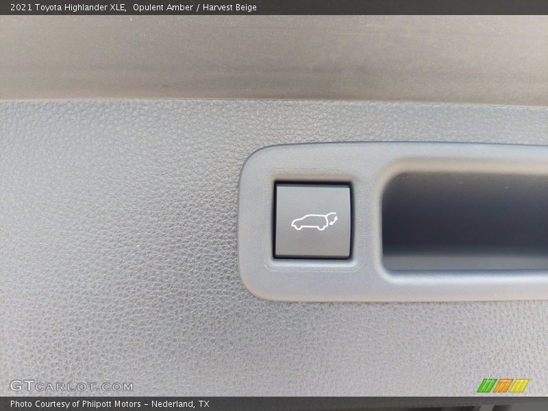 Opulent Amber / Harvest Beige 2021 Toyota Highlander XLE