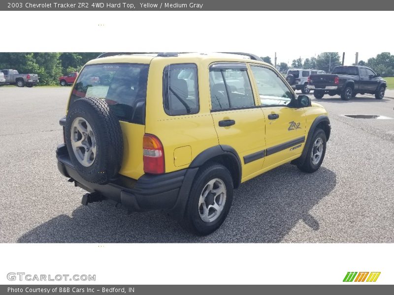 Yellow / Medium Gray 2003 Chevrolet Tracker ZR2 4WD Hard Top