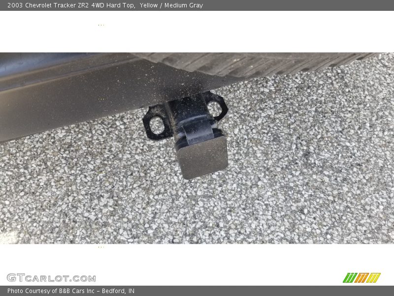 Yellow / Medium Gray 2003 Chevrolet Tracker ZR2 4WD Hard Top