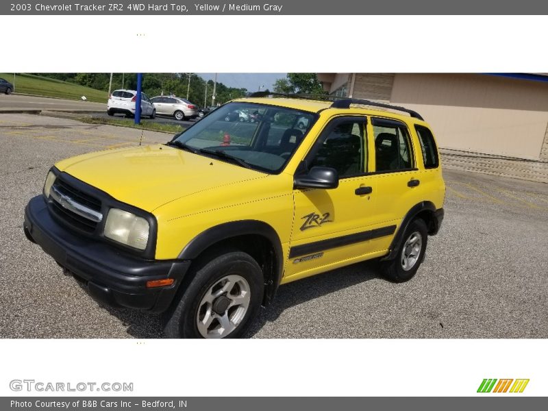 Yellow / Medium Gray 2003 Chevrolet Tracker ZR2 4WD Hard Top