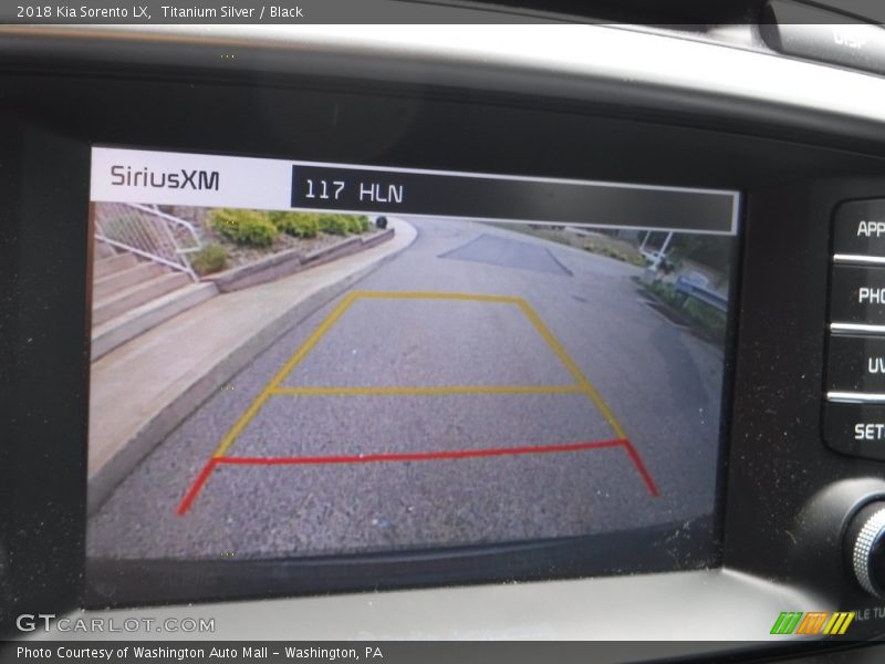 Titanium Silver / Black 2018 Kia Sorento LX