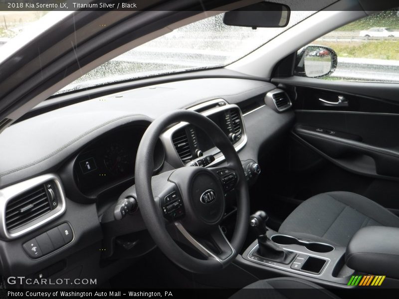 Titanium Silver / Black 2018 Kia Sorento LX