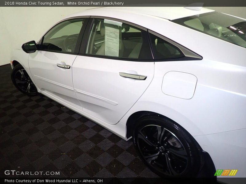 White Orchid Pearl / Black/Ivory 2018 Honda Civic Touring Sedan