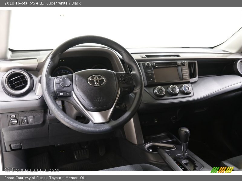 Super White / Black 2018 Toyota RAV4 LE
