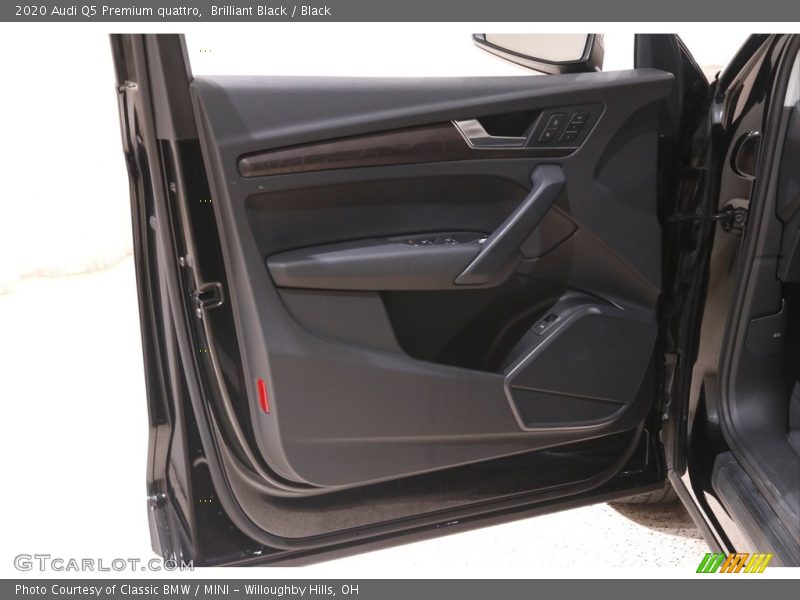 Brilliant Black / Black 2020 Audi Q5 Premium quattro