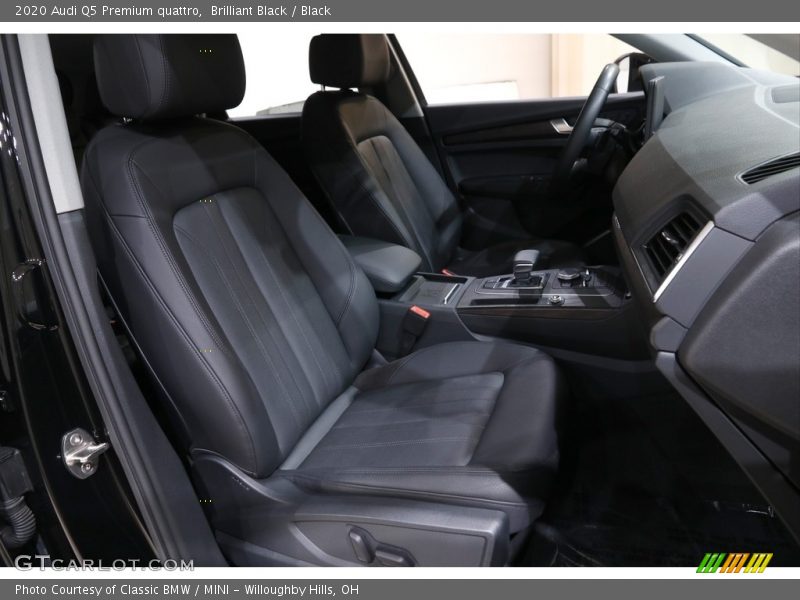Brilliant Black / Black 2020 Audi Q5 Premium quattro
