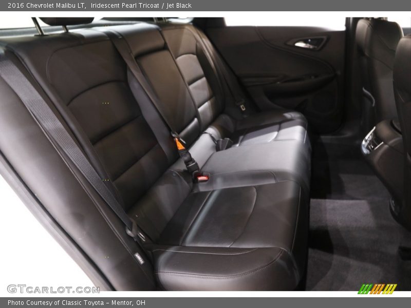 Iridescent Pearl Tricoat / Jet Black 2016 Chevrolet Malibu LT