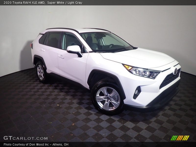 Super White / Light Gray 2020 Toyota RAV4 XLE AWD