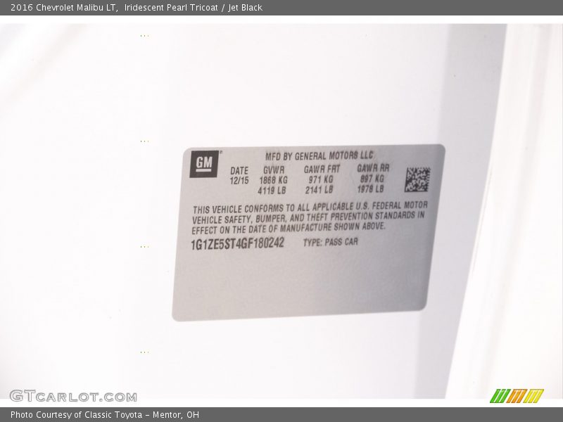 Iridescent Pearl Tricoat / Jet Black 2016 Chevrolet Malibu LT
