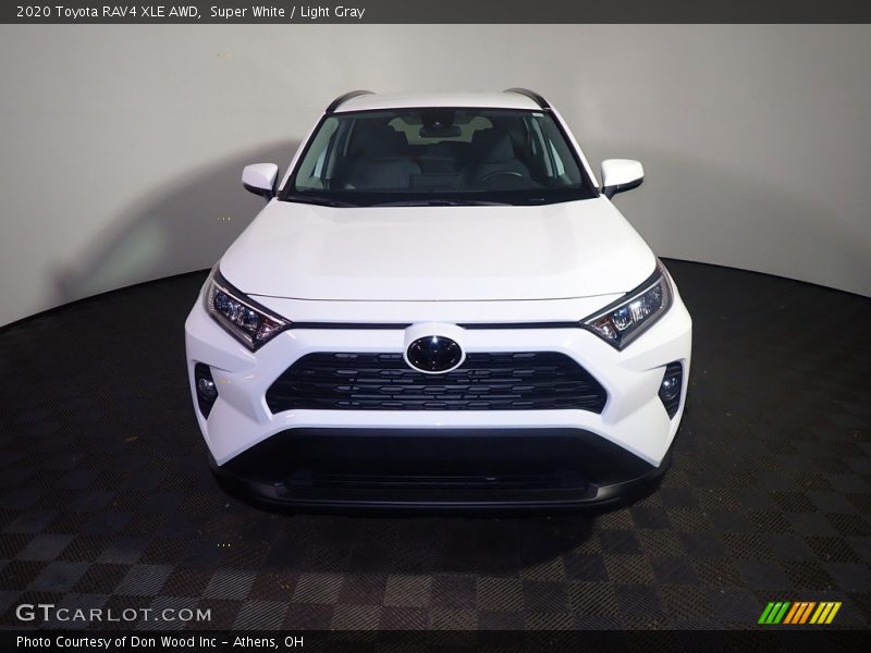 Super White / Light Gray 2020 Toyota RAV4 XLE AWD