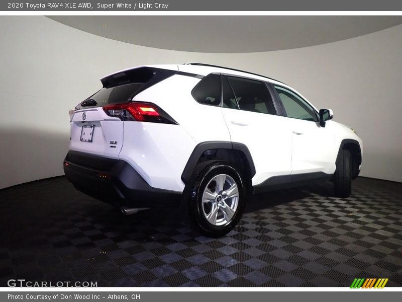 Super White / Light Gray 2020 Toyota RAV4 XLE AWD