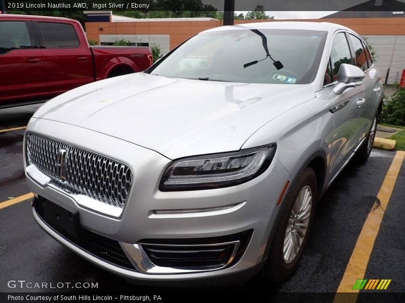 Ingot Silver / Ebony 2019 Lincoln Nautilus AWD