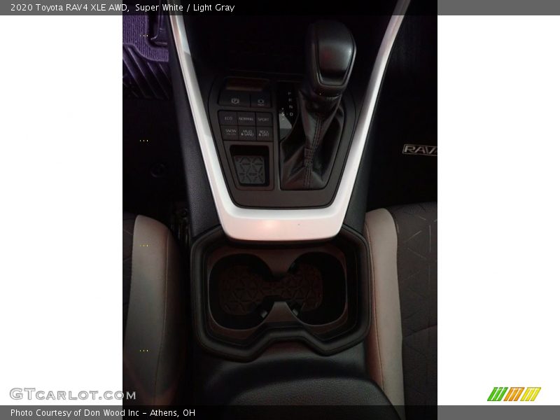 Super White / Light Gray 2020 Toyota RAV4 XLE AWD