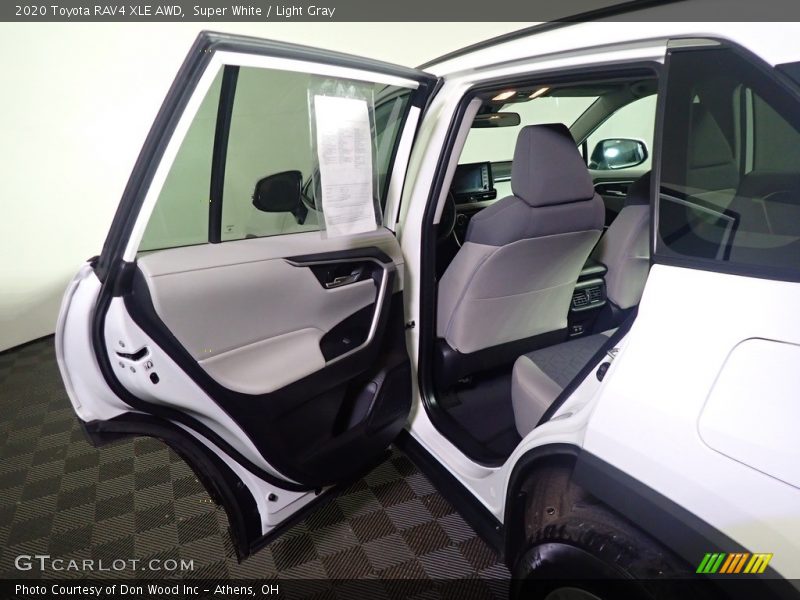 Super White / Light Gray 2020 Toyota RAV4 XLE AWD