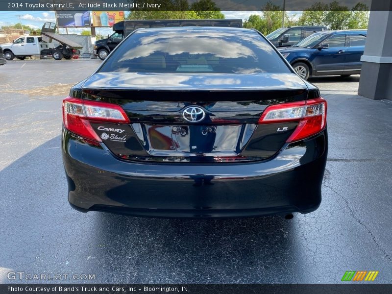 Attitude Black Metallic / Ivory 2014 Toyota Camry LE