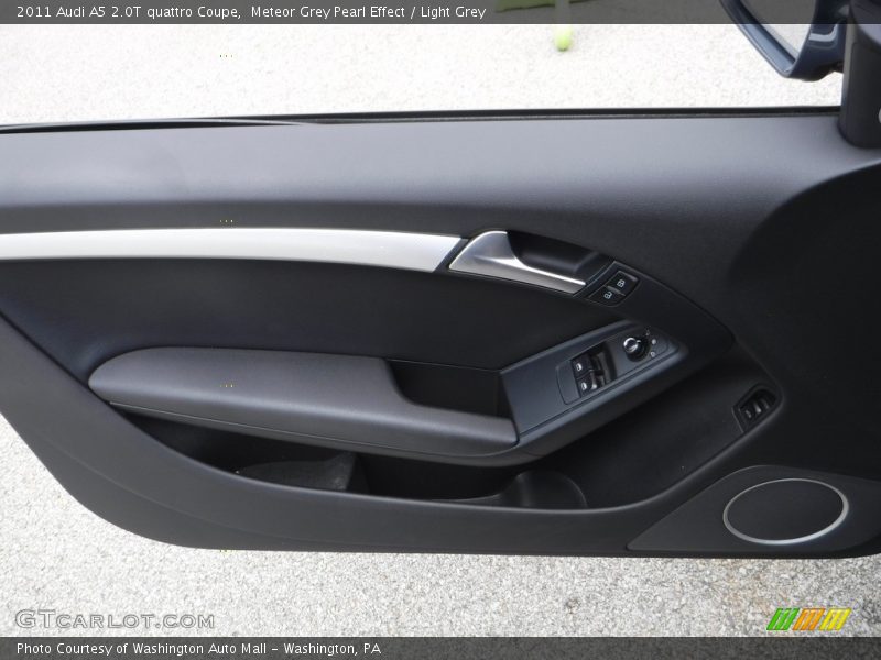 Meteor Grey Pearl Effect / Light Grey 2011 Audi A5 2.0T quattro Coupe