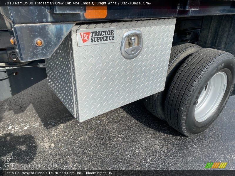 Bright White / Black/Diesel Gray 2018 Ram 3500 Tradesman Crew Cab 4x4 Chassis
