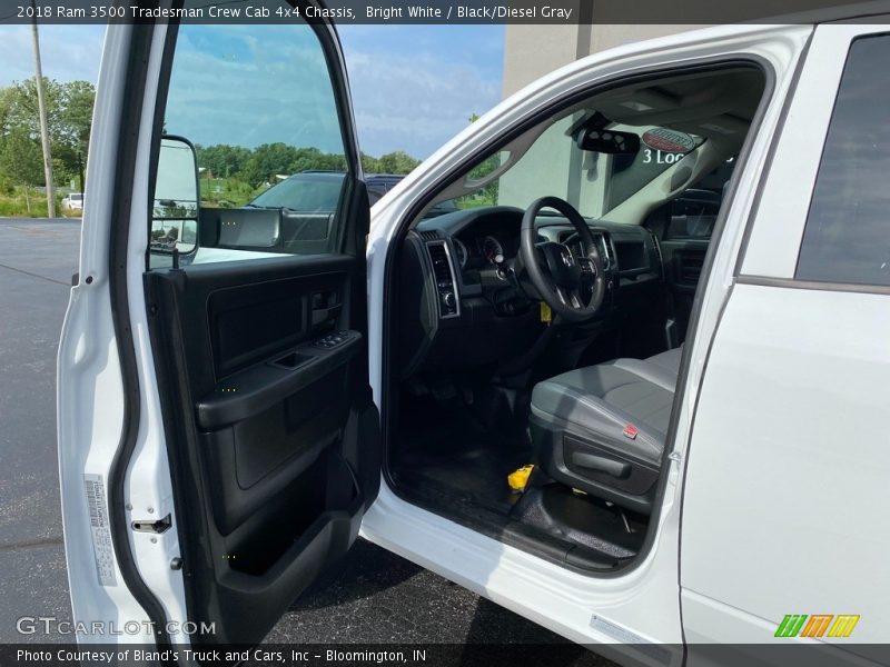 Bright White / Black/Diesel Gray 2018 Ram 3500 Tradesman Crew Cab 4x4 Chassis