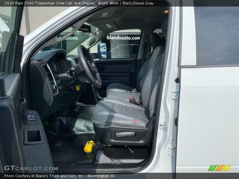 Bright White / Black/Diesel Gray 2018 Ram 3500 Tradesman Crew Cab 4x4 Chassis