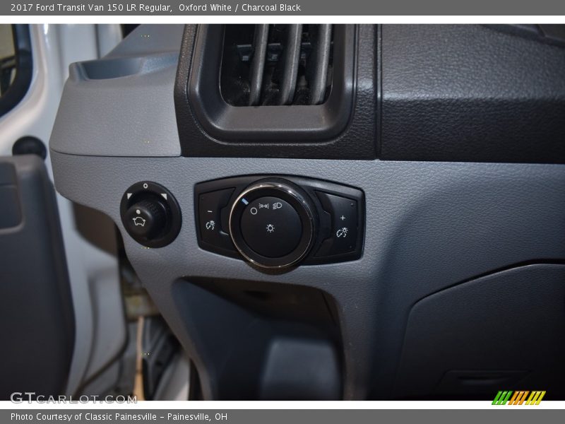 Oxford White / Charcoal Black 2017 Ford Transit Van 150 LR Regular