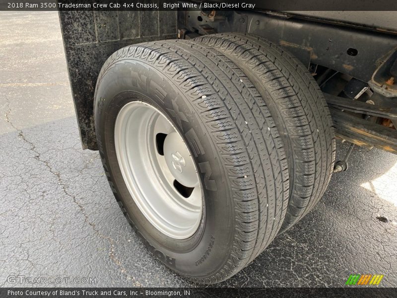 Bright White / Black/Diesel Gray 2018 Ram 3500 Tradesman Crew Cab 4x4 Chassis