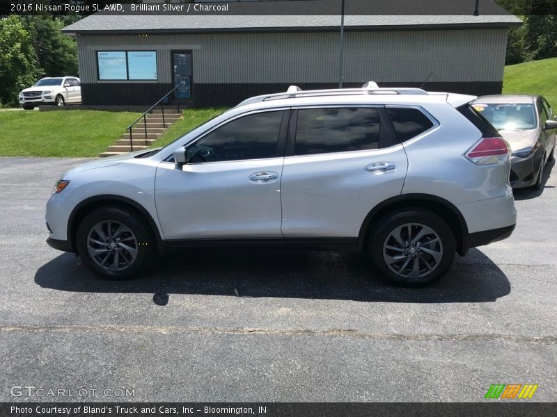 Brilliant Silver / Charcoal 2016 Nissan Rogue SL AWD