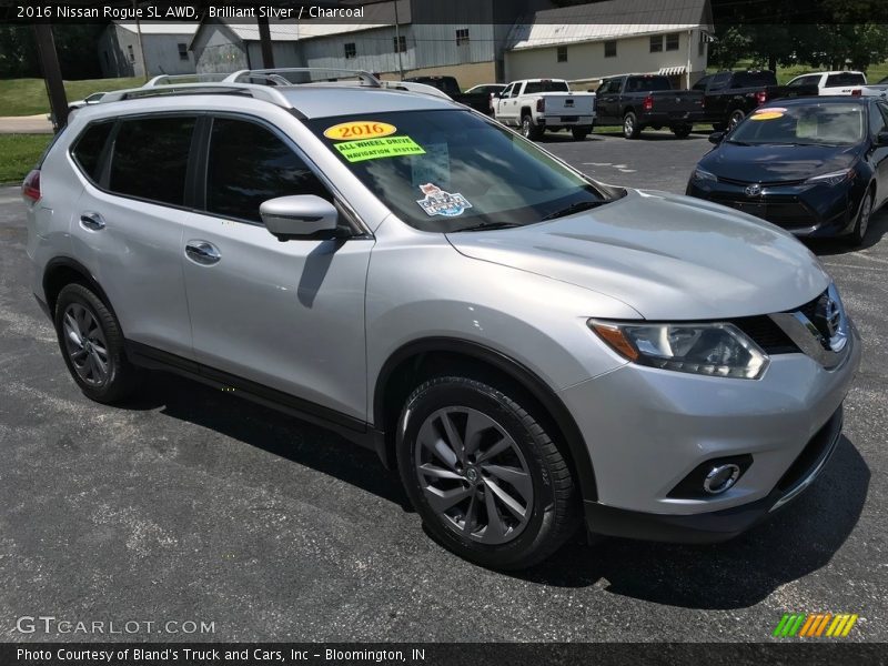 Brilliant Silver / Charcoal 2016 Nissan Rogue SL AWD
