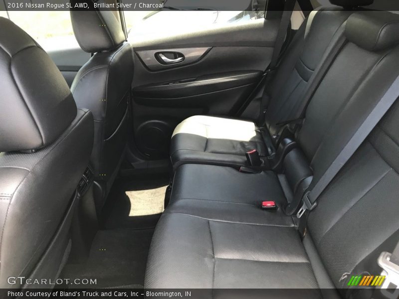Brilliant Silver / Charcoal 2016 Nissan Rogue SL AWD