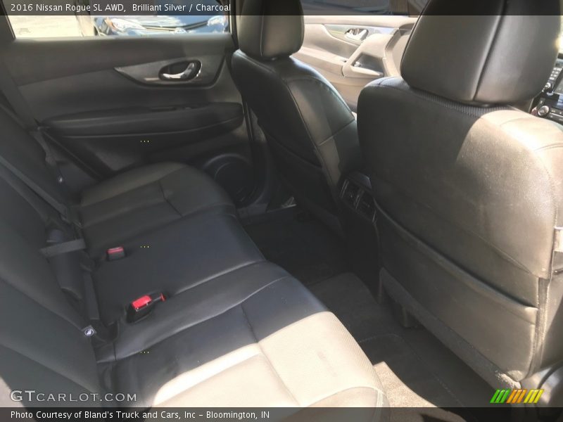 Brilliant Silver / Charcoal 2016 Nissan Rogue SL AWD