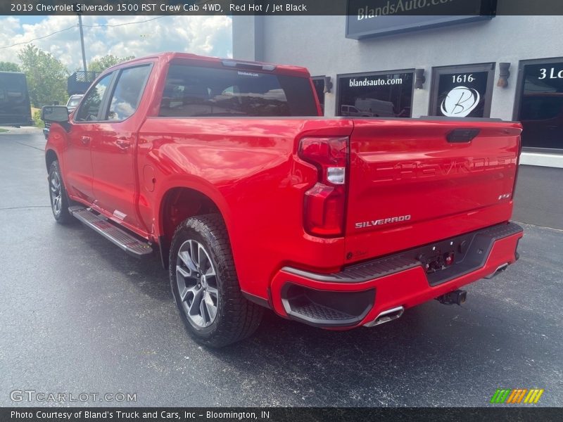 Red Hot / Jet Black 2019 Chevrolet Silverado 1500 RST Crew Cab 4WD