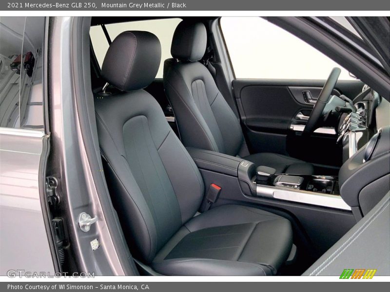 Mountain Grey Metallic / Black 2021 Mercedes-Benz GLB 250