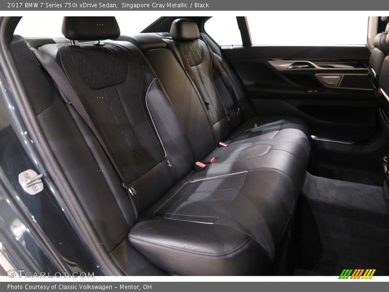 Singapore Gray Metallic / Black 2017 BMW 7 Series 750i xDrive Sedan