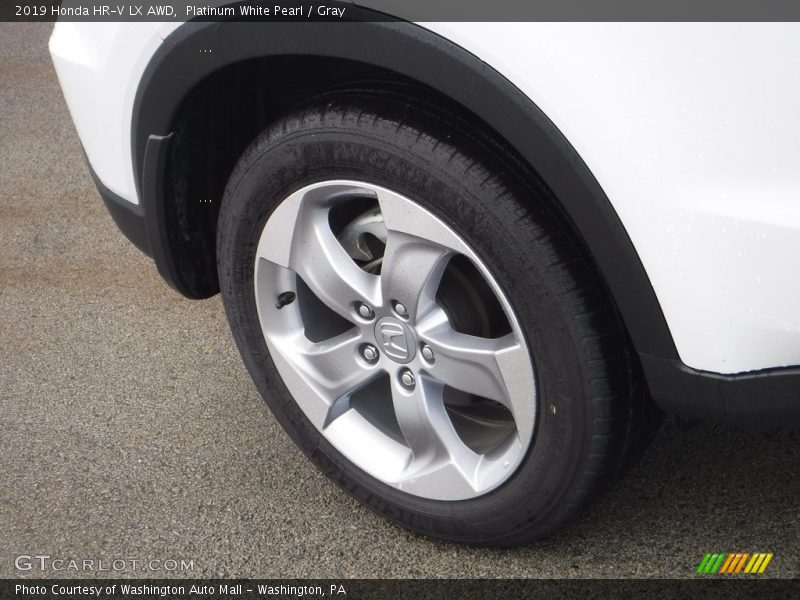 Platinum White Pearl / Gray 2019 Honda HR-V LX AWD
