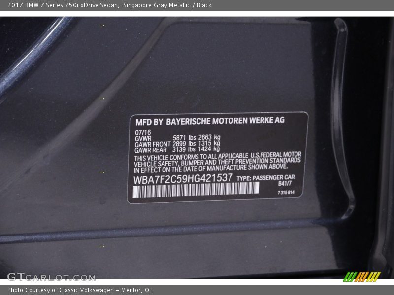 Singapore Gray Metallic / Black 2017 BMW 7 Series 750i xDrive Sedan